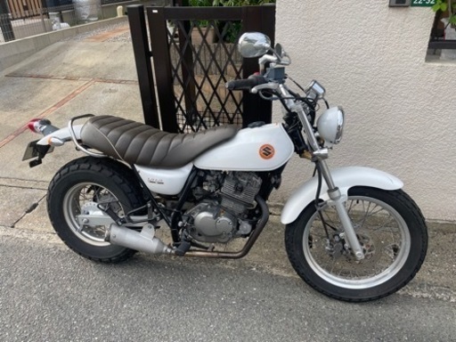 スズキ　バンバン200 旧車です　レストアベース