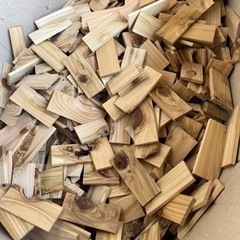【お取引き中】④ソロキャン用薪！　詰め放題、お引取り限定！！の画像