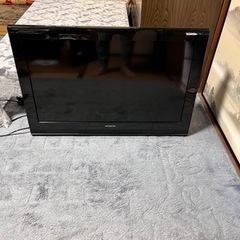 液晶テレビ