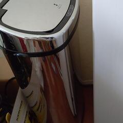 新品未使用品でし！電動ゴミ箱  値下げ不可