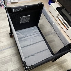 12月末終了　不足部品あり　カトージ　KATOJI プレイヤードNewYorkBaby 63408 ミニベビーベッド　サークル　の画像