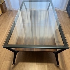 【無料】ガラステーブル