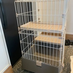 猫用　2階建ゲージ　子猫用トイレ付きの画像
