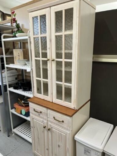 NO1251　可愛い食器棚