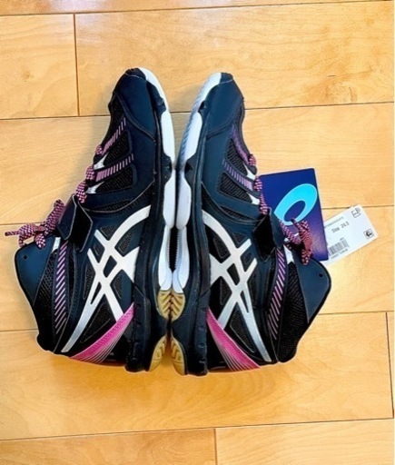 新品未使用箱付き　バレーボールシューズ