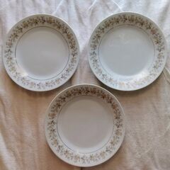 ノリタケ　Noritake　皿　プレート３枚組　＊昭和レトロ＊　お値下げしましたの画像