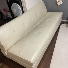 ネット購入品3人掛けソファの画像