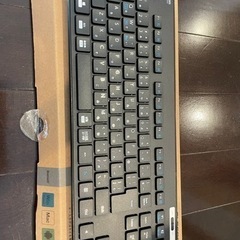 ELECOM bluetooth キーボードの画像