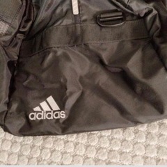adidas アディダス　ボストンバッグ　黒の画像
