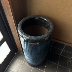 ヴィンテージ陶器の傘立て