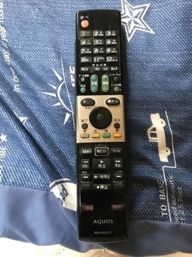 シャープ製AQUOS 32型テレビ