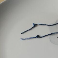 マクラメブレスレット（メタリックビーズ2粒）の画像