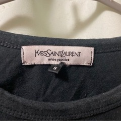 YVES SAINT LAURENTトレーナーの画像