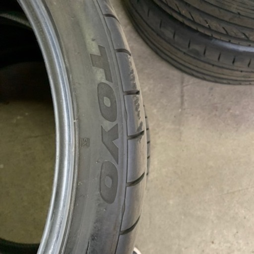 285/30R21 TOYO 夏タイヤ　2本