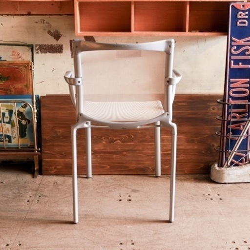 《売約済》【運搬無料サービスあり！】　◆カッシーナixc取扱い◆Alias アリアス◆アルベルトメダ◆ハイフレーム◆スタッキングチェア◆白◆ダイニング　ホワイト　メッシュ　アームレス　チェア　椅子　イス　【Cassina ixc / ALIAS  正規品】Cassina ixc./ALIAS HIGHFRAME ハイフレーム スタッキングチェア