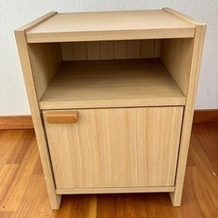 扉付きキャビネット収納家具　【11月中旬迄の最終お値引きです】