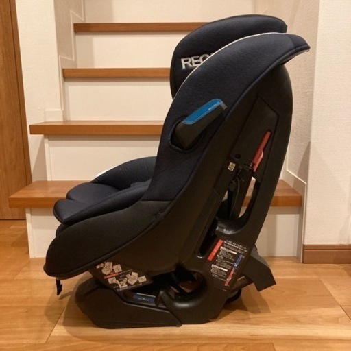 写真更新しました【7歳まで使える！】チャイルドシート　「レカロ　スタート　ゼロセブン」