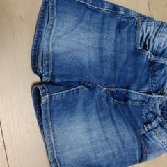 Zara　 女児短パンの画像