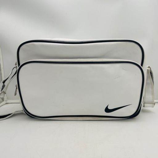 【‼️人気シリーズ‼️】NIKEショルダーバッグ　ホワイト