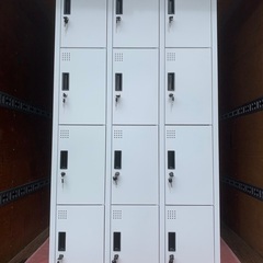 【引取限定】スチール ロッカー 12人用 鍵付き スペアキー付き...