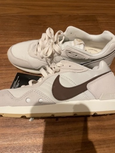 【受付終了】NIKE スニーカー 24.5cm 試し履きのみ
