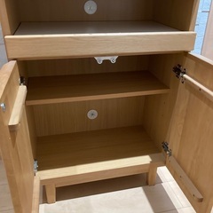 アルダー材キャビネットの画像