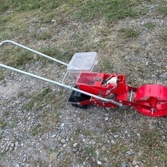 手押し播種機 ごんべえ HS- 600 1条播種機　ベルト繰上式...