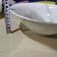 ラーメン用の皿の画像