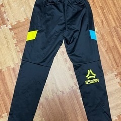 UMBRO ジャージ上下セット　Lサイズの画像