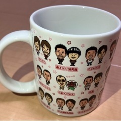 吉本芸人のイラストがプリントされたマグカップの画像