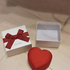 THE KISS 指輪