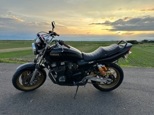 バイク YAMAHA XJR400r
