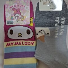 新品：サンリオ＆HAPiNS靴下《値下げ不可》