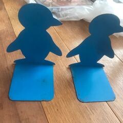 ペンギン 本立て book stand ブックスタンド♪　2つセット　ブルーの画像