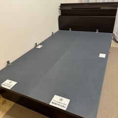 10/22まで！ ベッドフレーム 油圧跳ね上げ 収納 セミダブル ニトリ