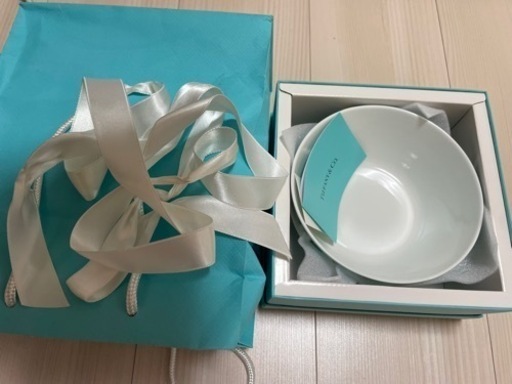 問い合わせ中】未使用ティファニー「ブルーボックス ボウル ペアセット」