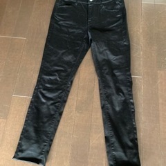 earth 黒パンツ  
レディースM
