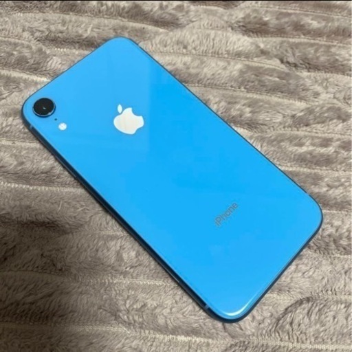 iPhone XR Blue 128 GB au