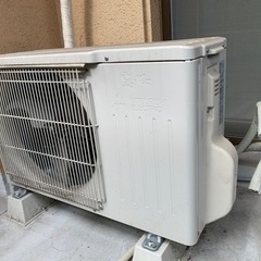 三菱エアコン2020年製 2.5kの画像