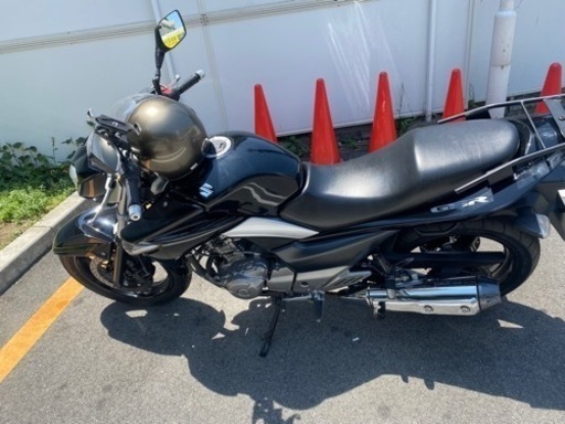 スズキGSR250 ⚫︎バッテリー×★格安出品・即購入OK　タイヤ◎