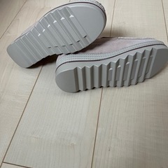 靴　厚底　スウェード調　新品の画像