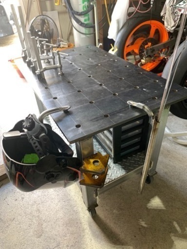 作業台　穴あき　机　車　バイク　溶接　★値下げ★