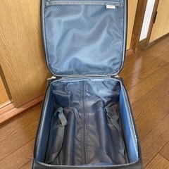 キャリーバッグ（機内も持ち込み可）【10/20まで】の画像
