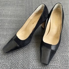 AKIRAOSAKI パンプス　22㎝の画像