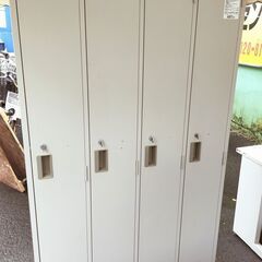 KOKUYO コクヨ 4人用ロッカー 鍵付き 幅90cm 奥行き52cm 高さ179cm スチールロッカー 4連 オフィス