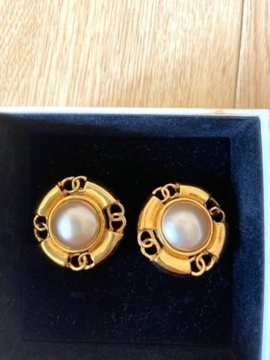 CHANEL イヤリング　