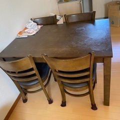 【無料】ダイニングテーブル