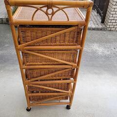 収納家具の画像