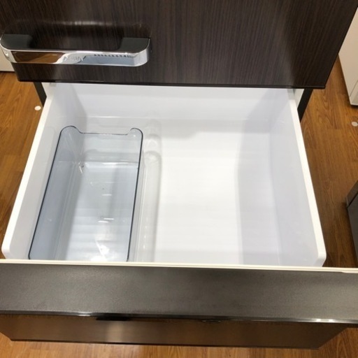 AQUA 4ドア冷蔵庫　2022年製　93,280円