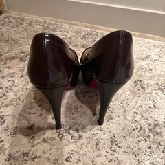 ルブタン　オープントゥパンプスの画像